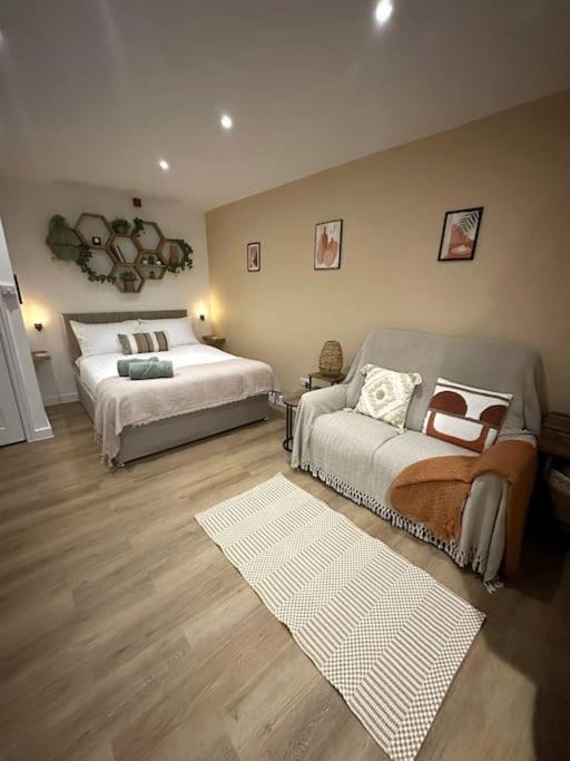 The Hive - Cosy Studio In Wells City Centre ภายนอก รูปภาพ